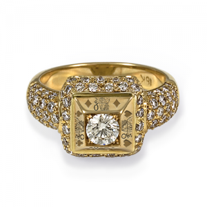 All four the queen front